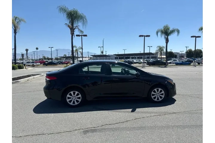 $22922 : Toyota Corolla 2024 LE 4dr S image 9