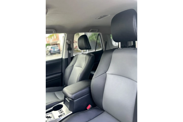 $30000 : TOYOTA 4RUNNER SR5 image 3