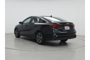 $18998 : Kia Forte 2023 LXS 4dr Sedan thumbnail