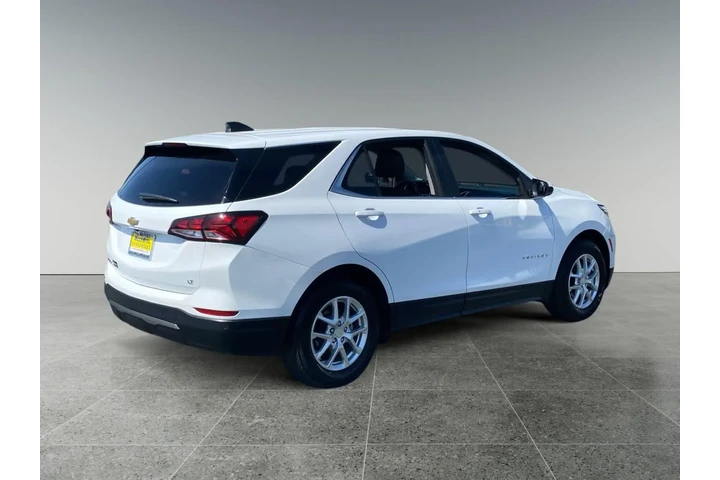 $26006 : Chevrolet Equinox 2024 LT 4d image 5