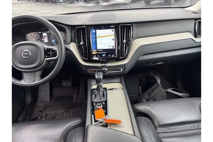 $25985 : Volvo XC60 2021 AWD T5 Inscr image 1