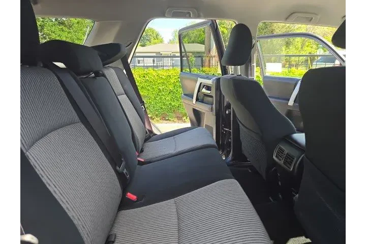 $29995 : Toyota 4Runner 2019 4x4 SR5 image 10