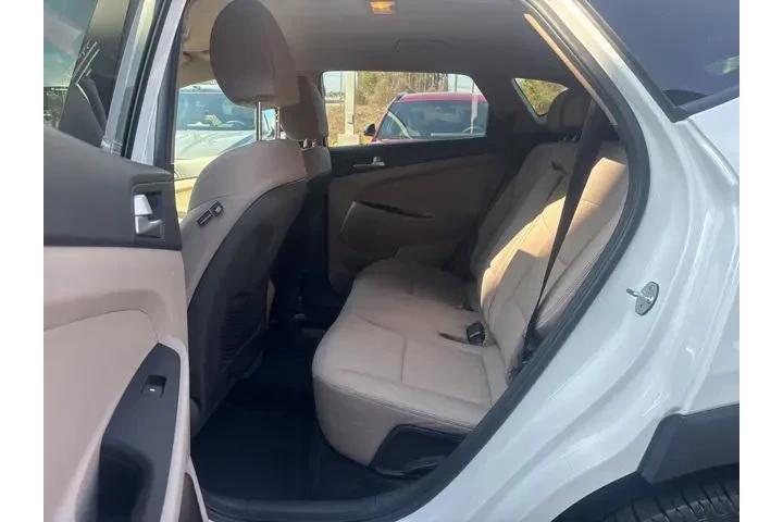 $16388 : Hyundai TUCSON 2020 Value 4d image 7