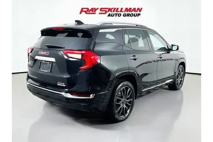 $29975 : GMC Terrain 2023 AWD Denali image 7