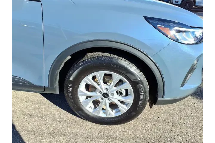 $22580 : Ford Escape 2023 AWD Active image 5