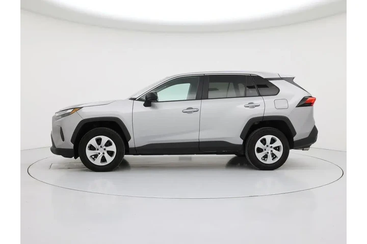 $25998 : Toyota RAV4 2024 AWD LE 4dr image 3