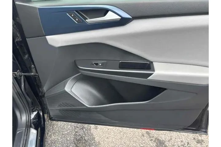 $15995 : Volkswagen Taos 2023 SE 4dr image 10