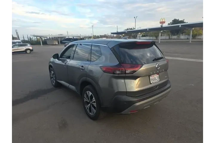 $15800 : Nissan Rogue 2021 SV 4dr Cro image 4