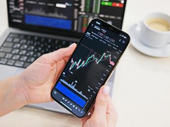 Cómo invertir con la ayuda de la inteligencia artificial