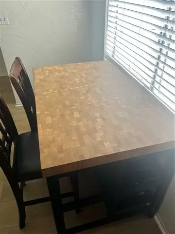 $300 : Comedor image 2