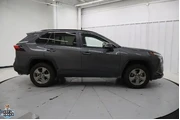 $28280 : Toyota RAV4 2024 AWD XLE 4dr thumbnail
