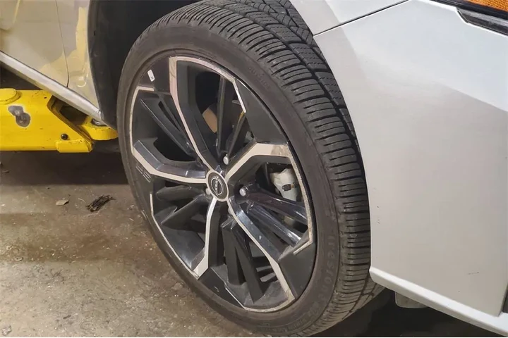 $21495 : Nissan Altima 2024 2.5 SR 4d image 4