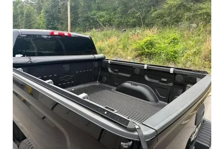 $17990 : Chevrolet Silverado 1500 201 image 6