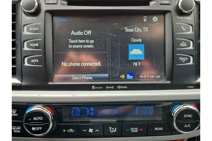 $20983 : Toyota Highlander 2019 LE 4d image 8