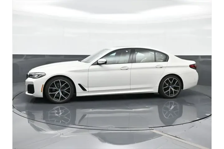 $39689 : BMW 5 Series 2023 530i 4dr S image 3