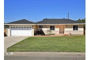 3 BEDROOM HOUSE GARAGE PARKING