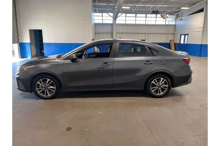 $16563 : Kia Forte 2023 image 6