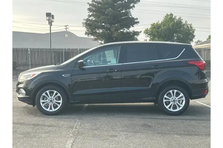 $14990 : Ford Escape 2019 SE 4dr SUV image 6