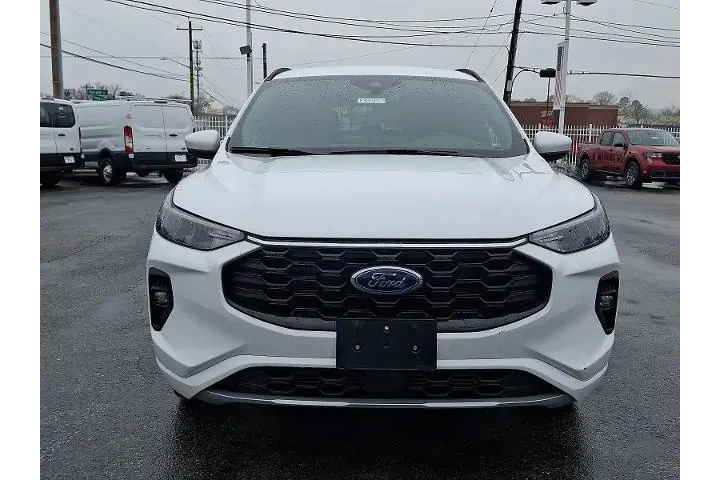$26861 : Ford Escape 2023 AWD ST-Line image 2