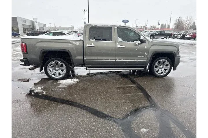$33000 : GMC Sierra 1500 2018 4x4 Den image 9