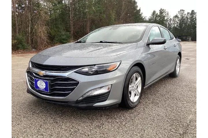 $16921 : Chevrolet Malibu 2023 LT 4dr image 3