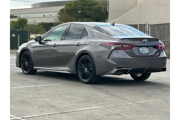 $25000 : Toyota Camry Hybrid 2021 XSE image 5