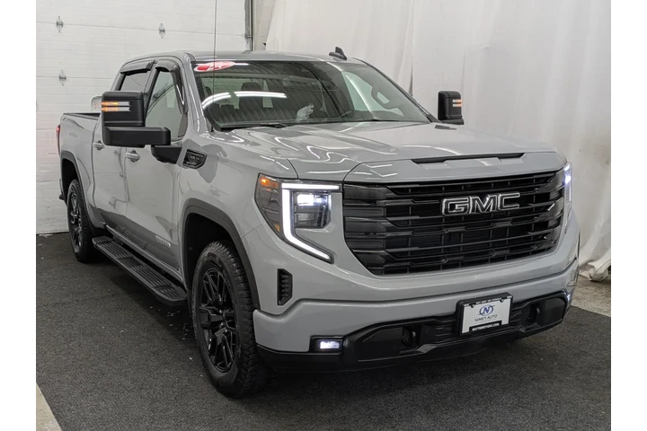 $45990 : Pre-Owned 2024 Sierra 1500 El image 1