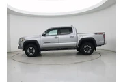 $36998 : Toyota Tacoma 2020 4x4 TRD O thumbnail