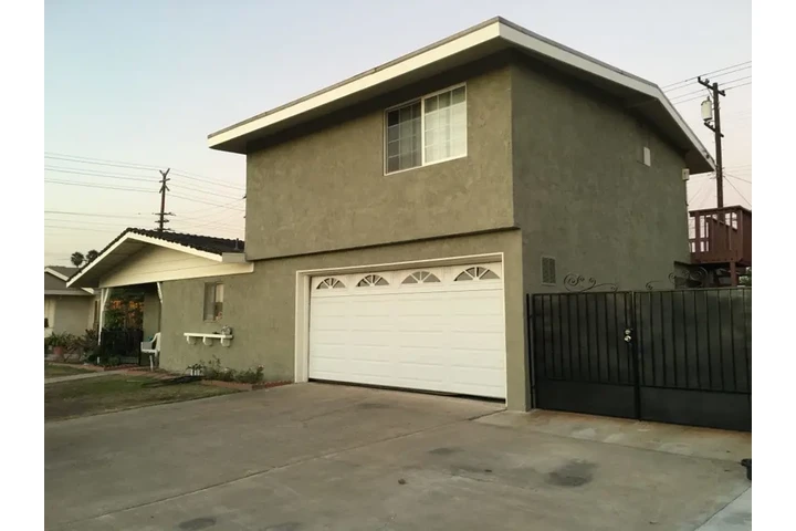 🏗️ MAIRENA'S CONSTRUCTION 🏗️ image 2