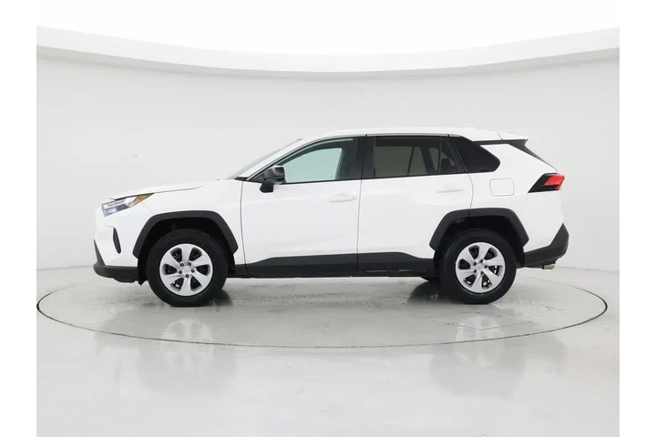 $26998 : Toyota RAV4 2024 AWD LE 4dr image 3