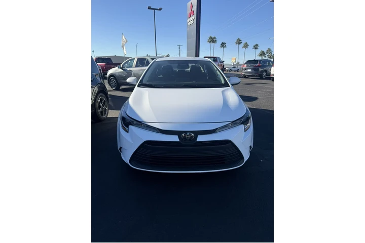 $20994 : Toyota Corolla 2024 LE 4dr S image 2