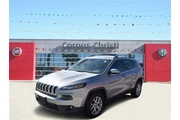 2015 Cherokee Latitude thumbnail