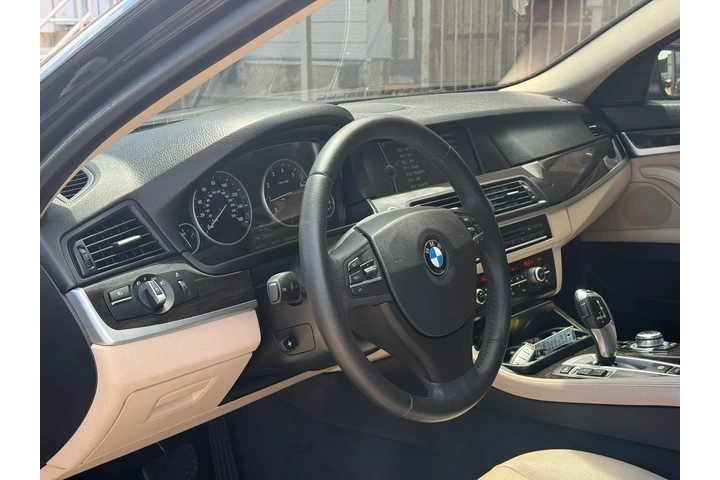 $8990 : 2012 BMW 528i image 6