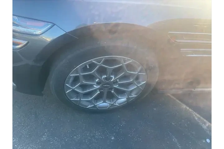 $35000 : Genesis G80 2023 AWD 2.5T 4d image 3