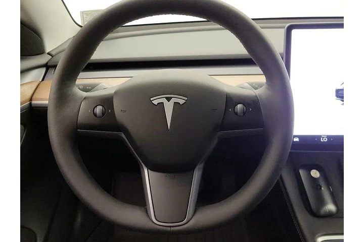 $27998 : Tesla Model 3 2023 4dr Sedan image 10