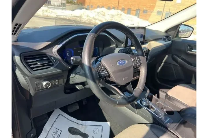 $25644 : Ford Escape 2022 AWD Titaniu image 7