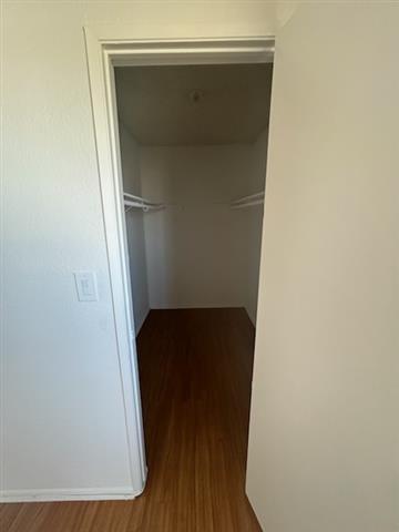 $1700 : HAWTHORNE APT. 1 REC. image 4