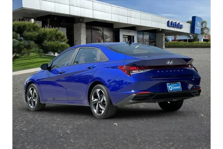 $20599 : Hyundai ELANTRA 2023 SEL 4dr image 7