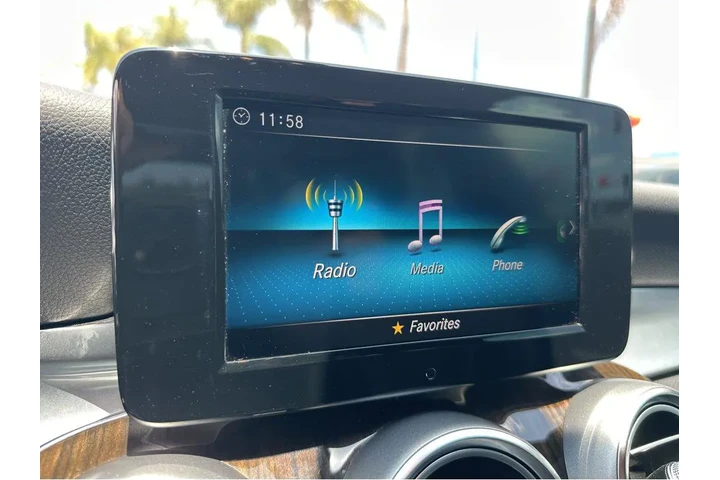 $19777 : 2019 C 300 Sedan image 6