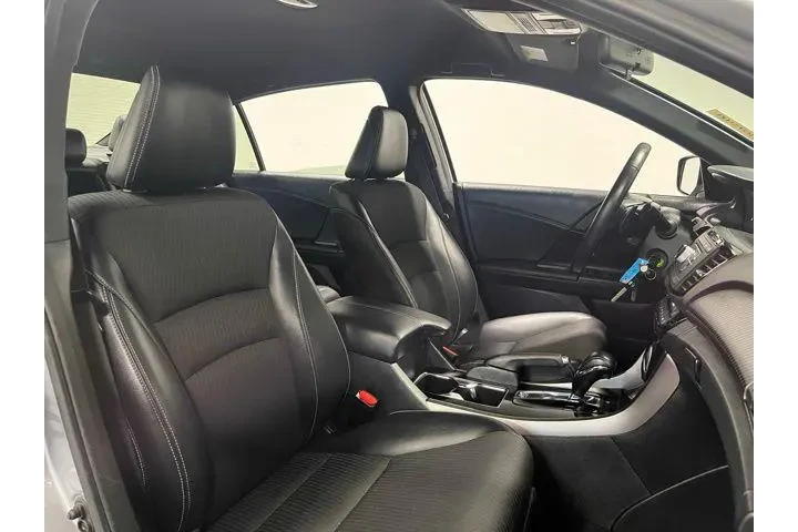 $18930 : Honda Accord 2017 Sport 4dr image 10