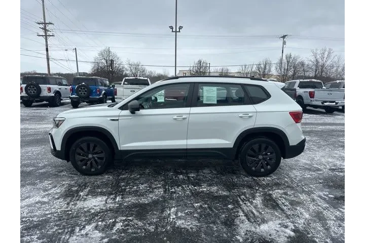 $16995 : Volkswagen Taos 2024 S 4dr S image 8