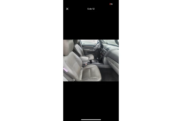 $5750 : Kia Borrego 2009 en Anaheim image 3