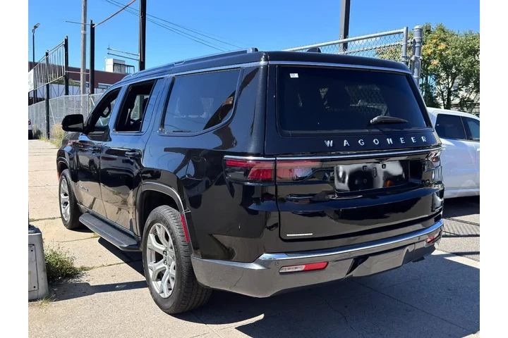 $38898 : Jeep Wagoneer 2022 4x4 Serie image 6