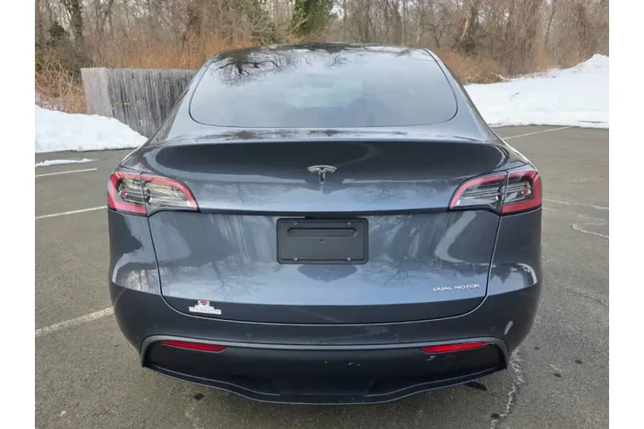 $25500 : 2021 Model Y Long Range image 8