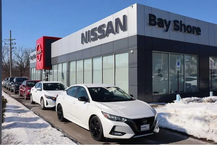 $17714 : Nissan Sentra 2023 SR 4dr Se image 1