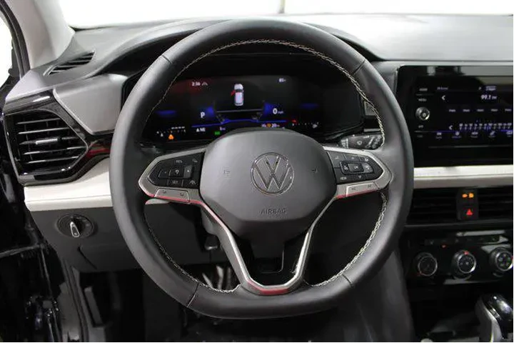 $26991 : Volkswagen Taos 2025 AWD S 4 image 9