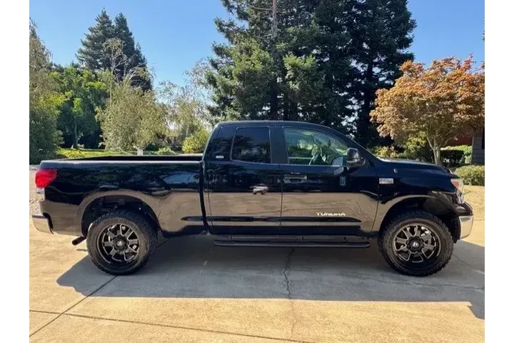 $13988 : Toyota Tundra 2007 SR5 4dr D image 2
