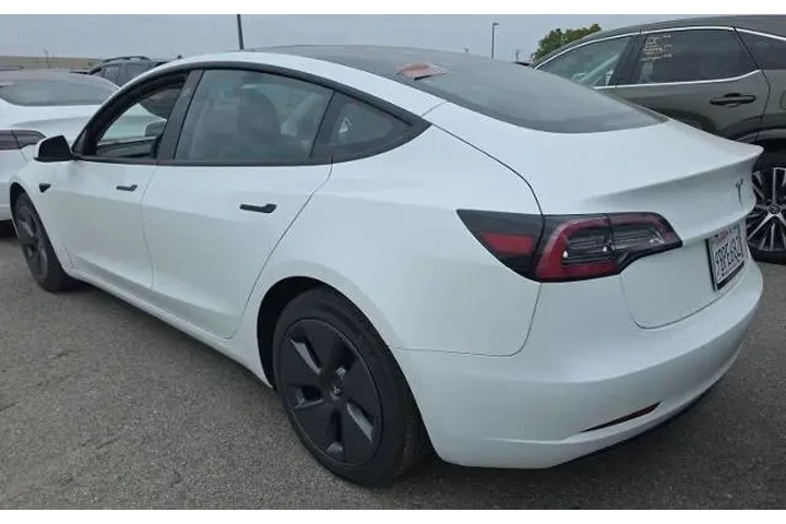$29900 : Tesla Model 3 2022 AWD Long image 3