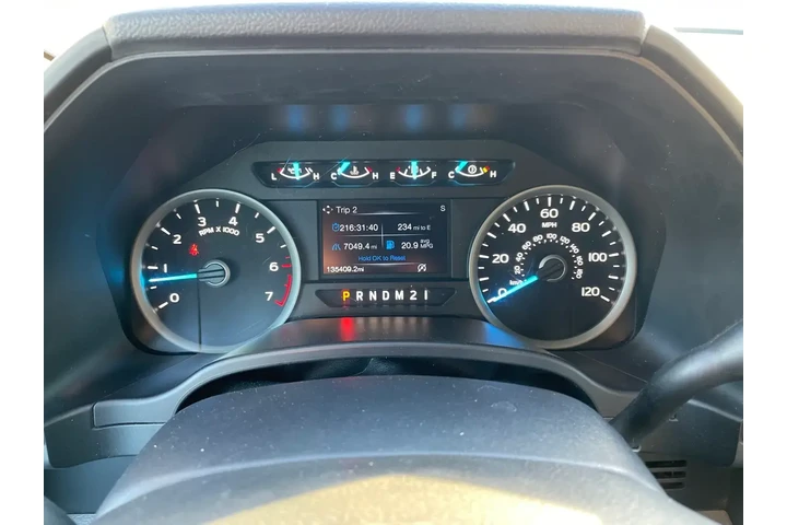 $18000 : Ford F-150 2017 4x4 Lariat 4 image 6