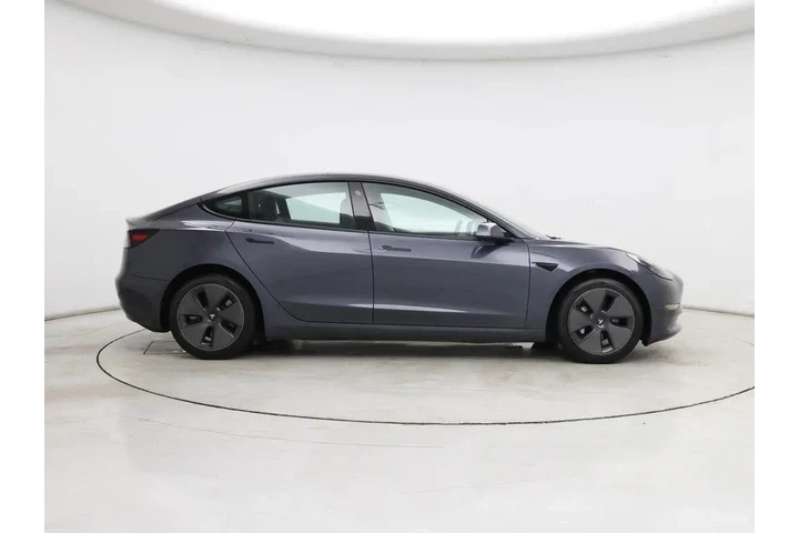 $31998 : Tesla Model 3 2022 AWD Long image 7
